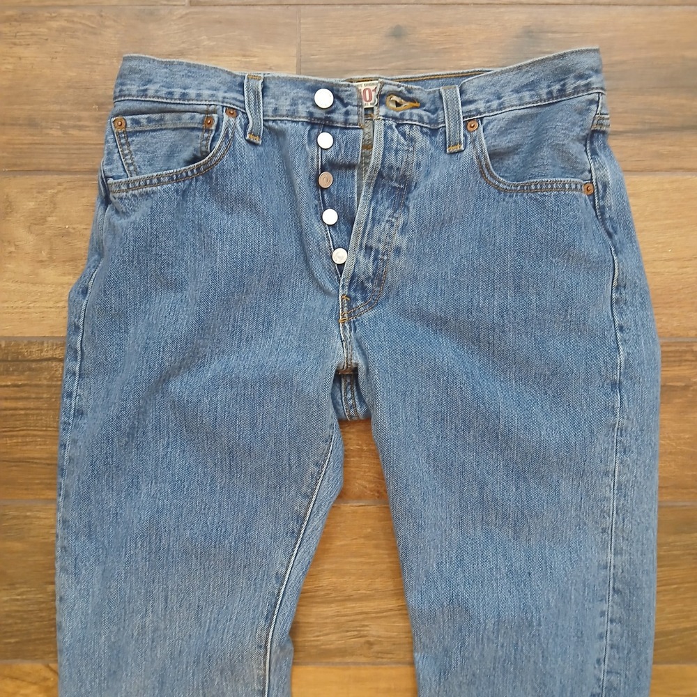 Levi's 501 Mens 34x32‎ (FITS 31x30) Blue Denim Straight Leg Button Fly Y2K